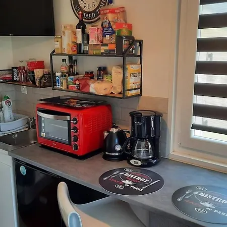 Petit Independant Tres Proche 24h Et Parc Des Expositions Дом отдыха *