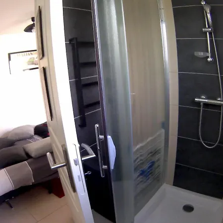 Дом отдыха Petit Independant Tres Proche 24h Et Parc Des Expositions *