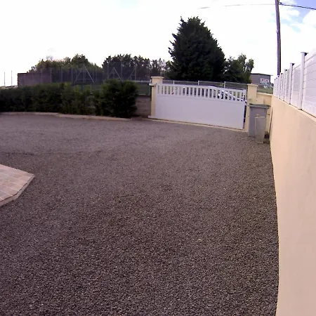 Petit Independant Tres Proche 24h Et Parc Des Expositions *